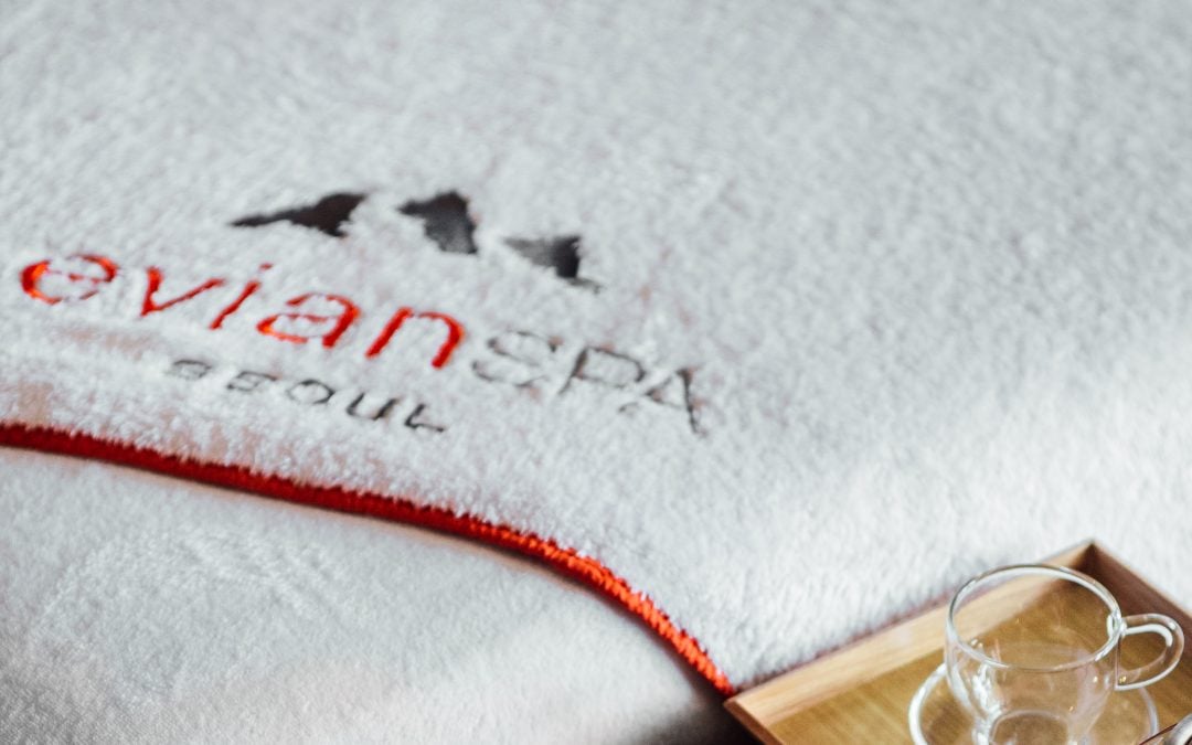 RKF Luxury Linen collabore avec evian® sur le concept evian®SPA
